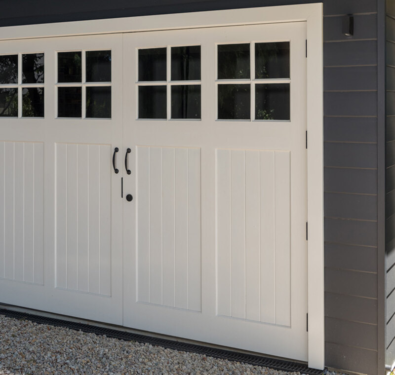Accoya painted door detail for South Carolina & North Carolina